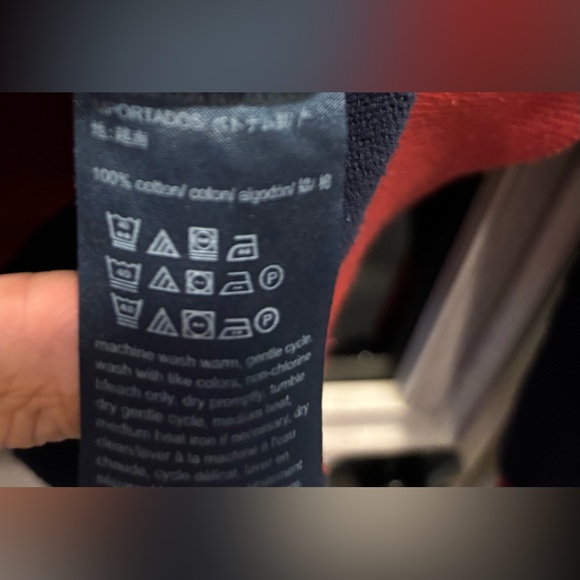 Vintage style Tommy Hilfiger Men's Color Block Sweater - Red, Gray, and Blue - Picture 5 of 6